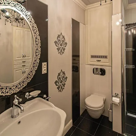 Luxury 150m2 On Wencelas Square With Private Garage * Prague