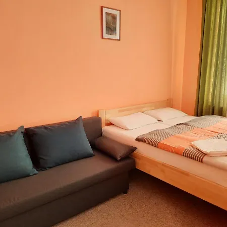 Center 2* Praga