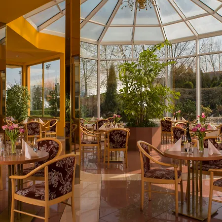 מלון Top Hotel Praha