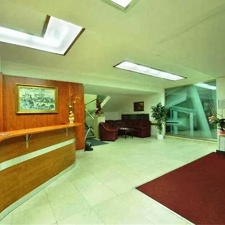 Hotel Legie 3*