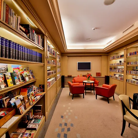 Aria Hotel 5*