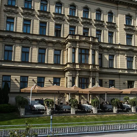 Le Palais Art Hotel 5*