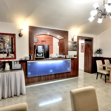 Royal Plaza 3* Prag