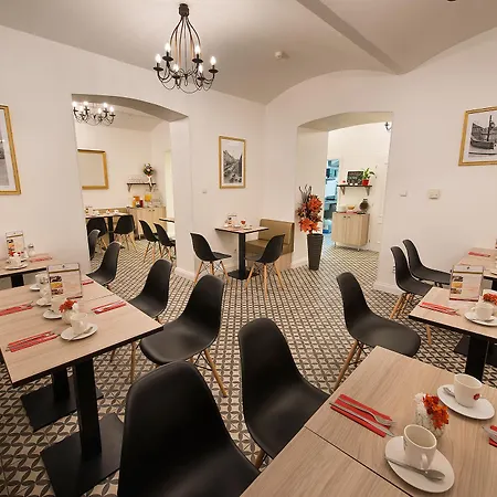 Hotel apartamentowy Hotel Suite Home Prague Praga