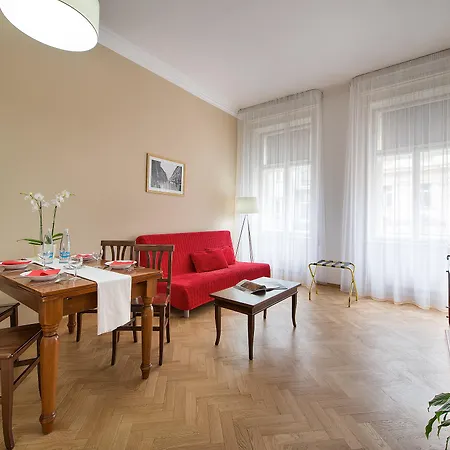 Hotel Suite Home Prague Hotel apartamentowy 4*