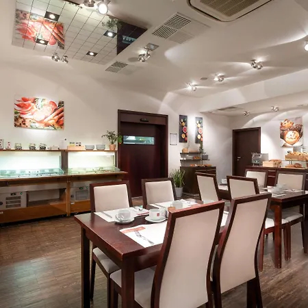 布拉格市克拉丽奥酒店 酒店 4*