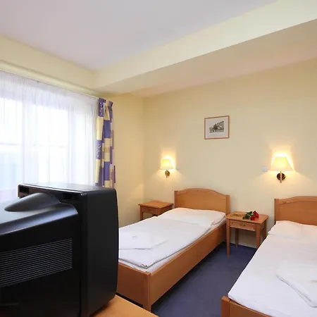 Claris 3* Praga