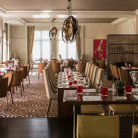 Szálloda Four Seasons 5*