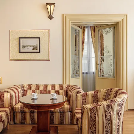 Hotell The Charles Prag