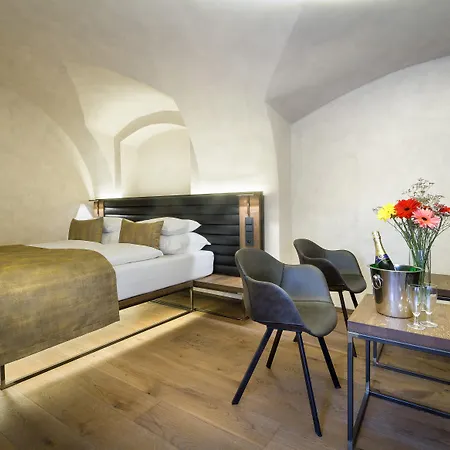 Waldstein Hotell 4*