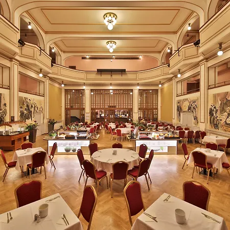 Ariston Hotel