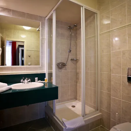 Hotell Elysee 4*