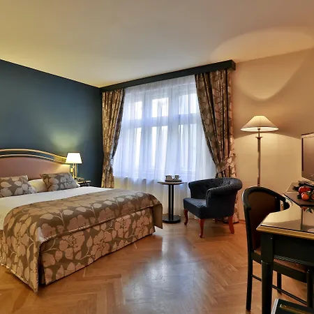 Elysee Hotell