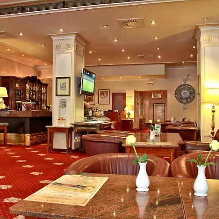 Hotel Ambassador Zlata Husa