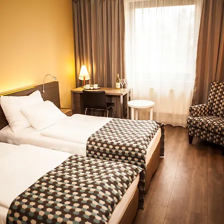 Expo Hotel