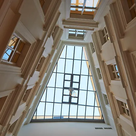 Ventana Hotel 5*