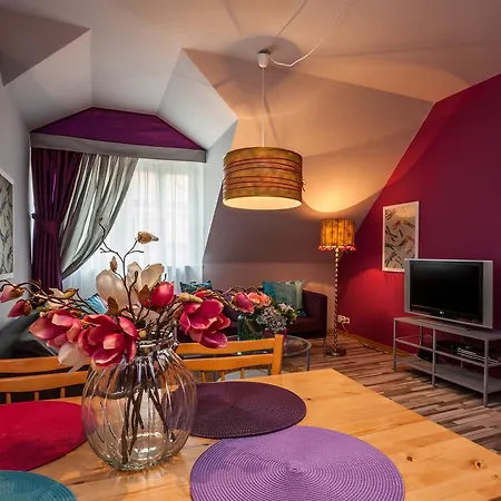 Lovely - Truhlarska Apartment Prag