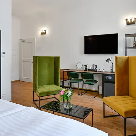 Szálloda Garden Court 4*