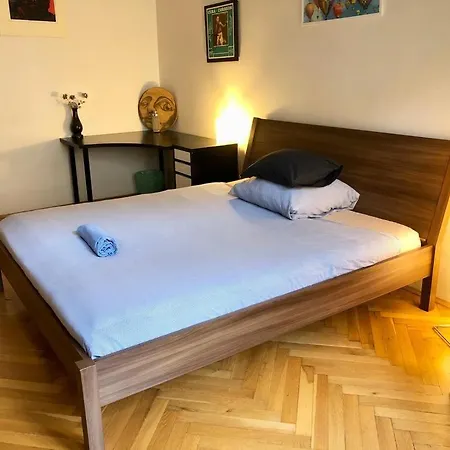 Habitación en casa particular Chez Jitka Et Gautier - A Great Alternative To A *