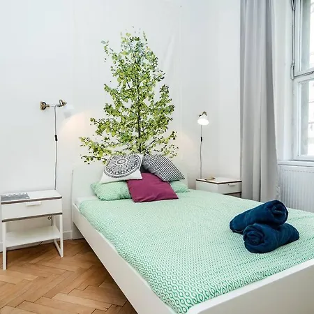 Apartment Bright, Spacious In The Historic Centre