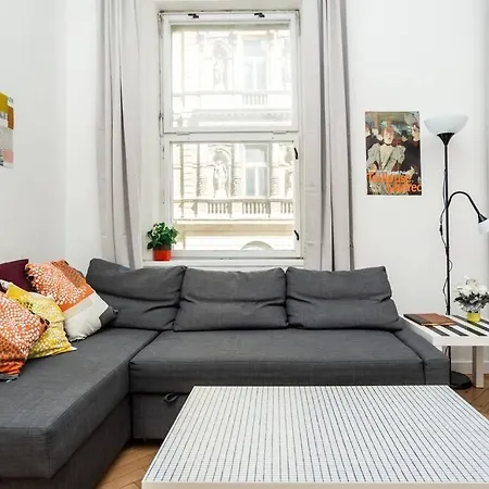 Bright, Spacious In The Historic Centre * Prague