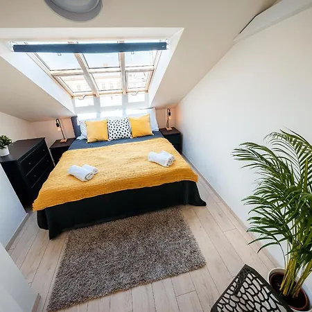 Apartment Centrum Pstrossova *