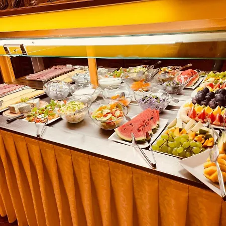 Hotel Askania 4*