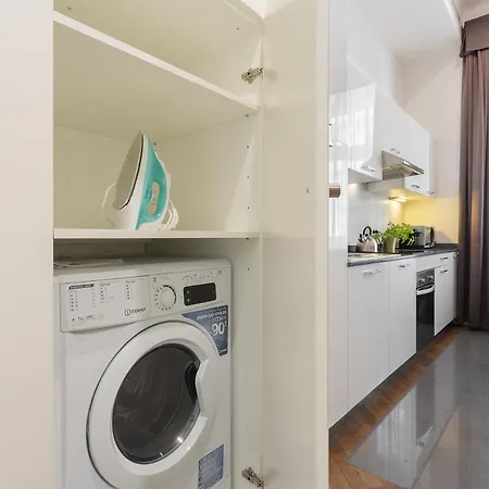 Modern Close To River Praha
