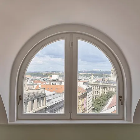 Luma Terra * Prague