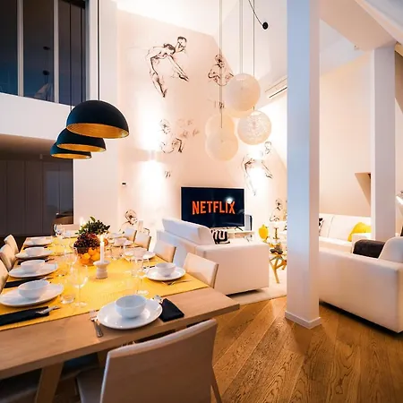 Lux Penthouse Near Wenceslas Square פראג