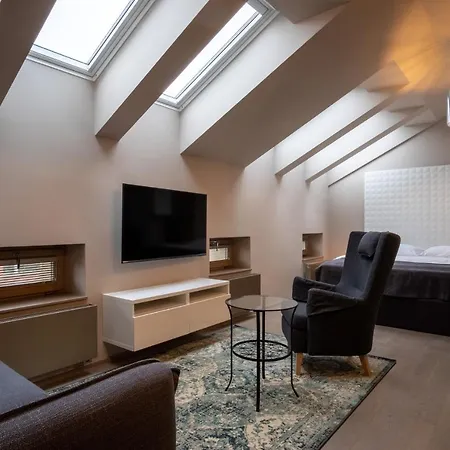 Rimska 14 Apart-hotel Praga