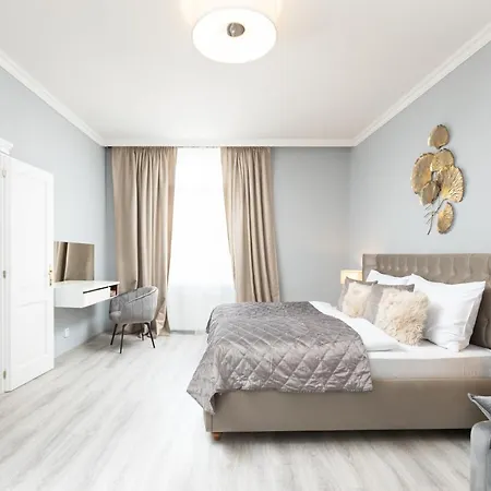 Apartment Luxury 150m2 On Wencelas Square With Private Garage