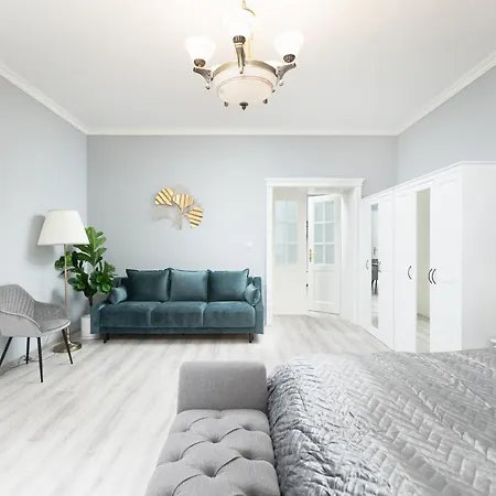 Luxury 150m2 On Wencelas Square With Private Garage Apartment