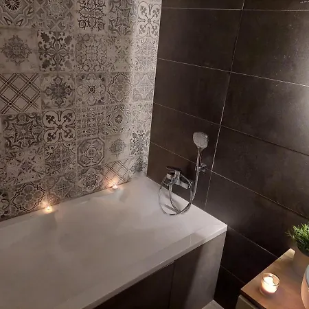 Harmony One With Jacuzzi Prague