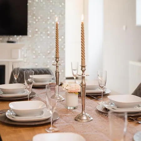 Luxury 150m2 On Wencelas Square With Private Garage * Prague