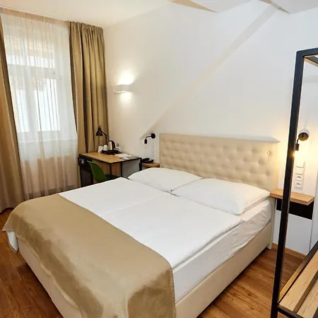 Garden Court 4* Prága