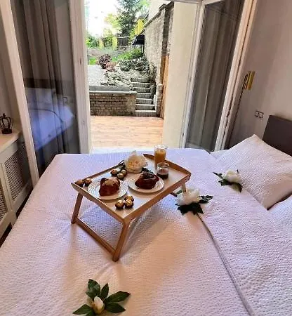 Amazing Flat With Garden, Vinohrady Near Center *