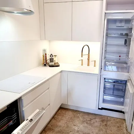 Amazing Flat With Garden, Vinohrady Near Center Apartment *