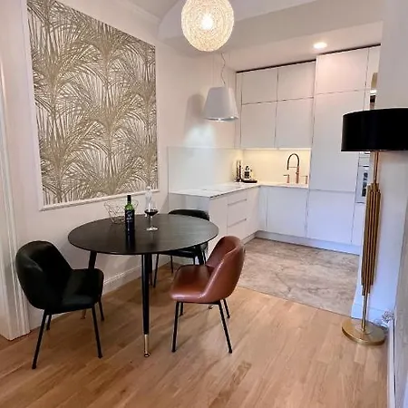 Apartment Amazing Flat With Garden, Vinohrady Near Center Prague