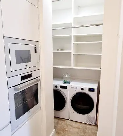 Amazing Flat With Garden, Vinohrady Near Center
