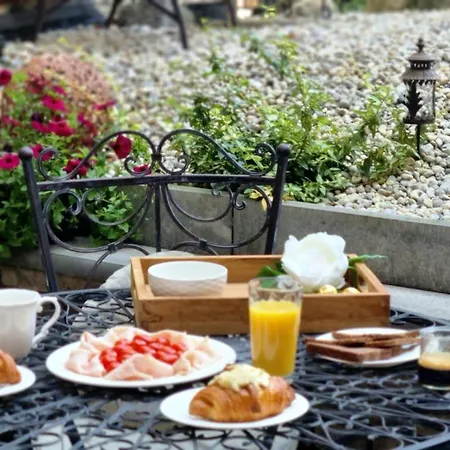 Amazing Flat With Garden, Vinohrady Near Center Apartment *
