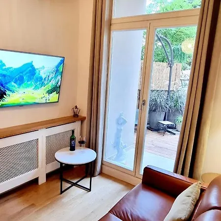 Apartment Amazing Flat With Garden, Vinohrady Near Center