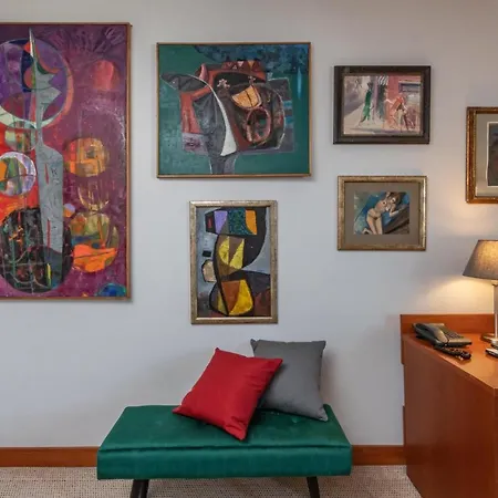 Hotel Art 4*