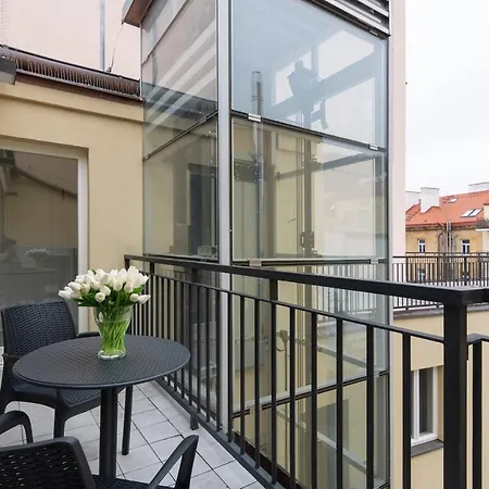 Kinsky Garden And By Dwellfort Aparthotel Praha