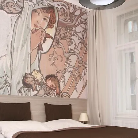 Klara Hotel 3*
