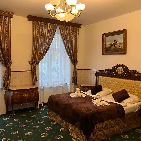 Klarinn Castle Szálloda