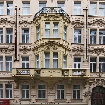 La Ballerina Aparthotel