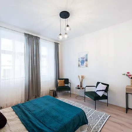 Sweet Cozy Close To Mala Strana Apartment Prague