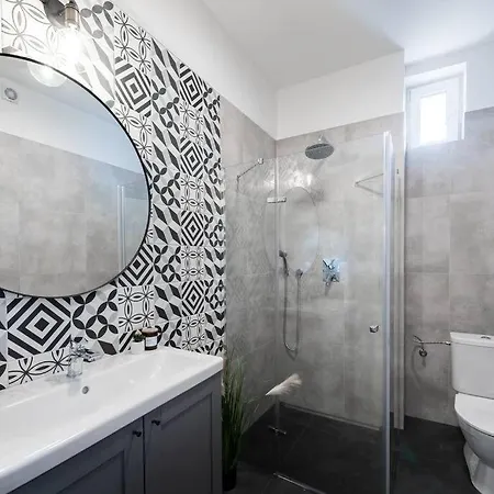 Sweet Cozy Close To Mala Strana Apartment *