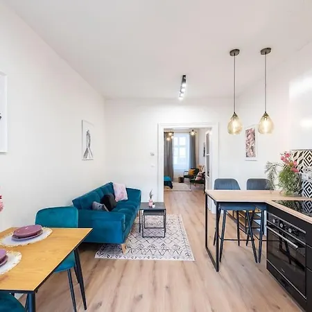 Sweet Cozy Close To Mala Strana Apartment Prague
